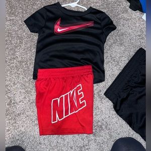 Toddler nike 2 piece set